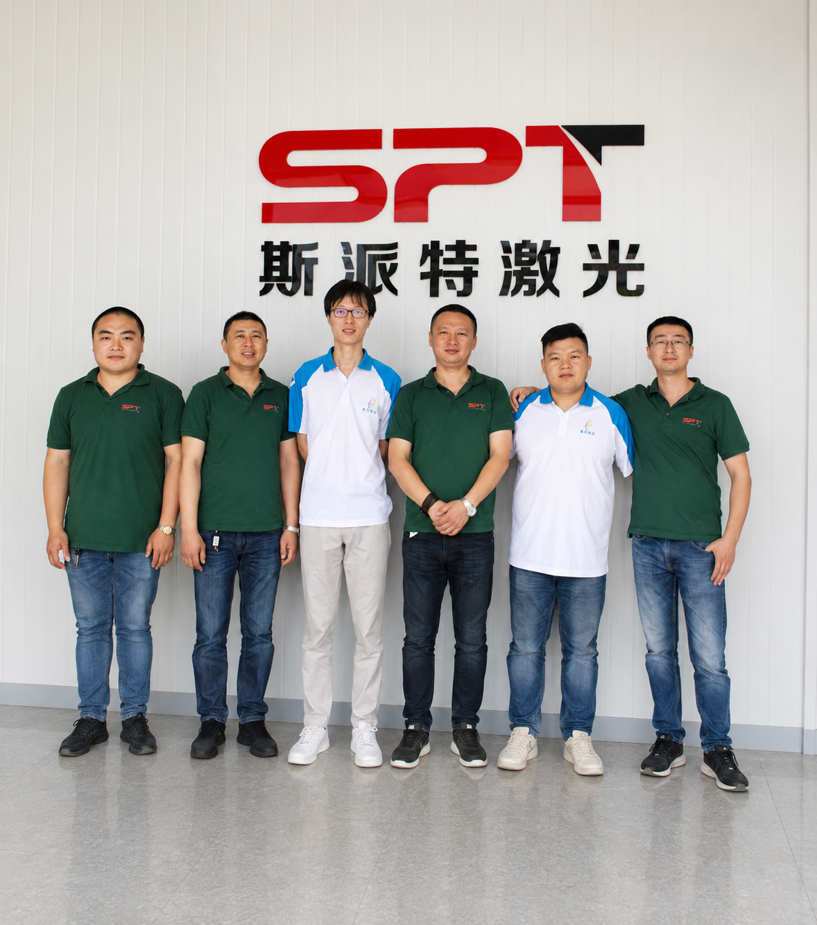 サンダーレーザーがSPTレーザーテックを訪問し、レーザーチューブ供給協力を強化