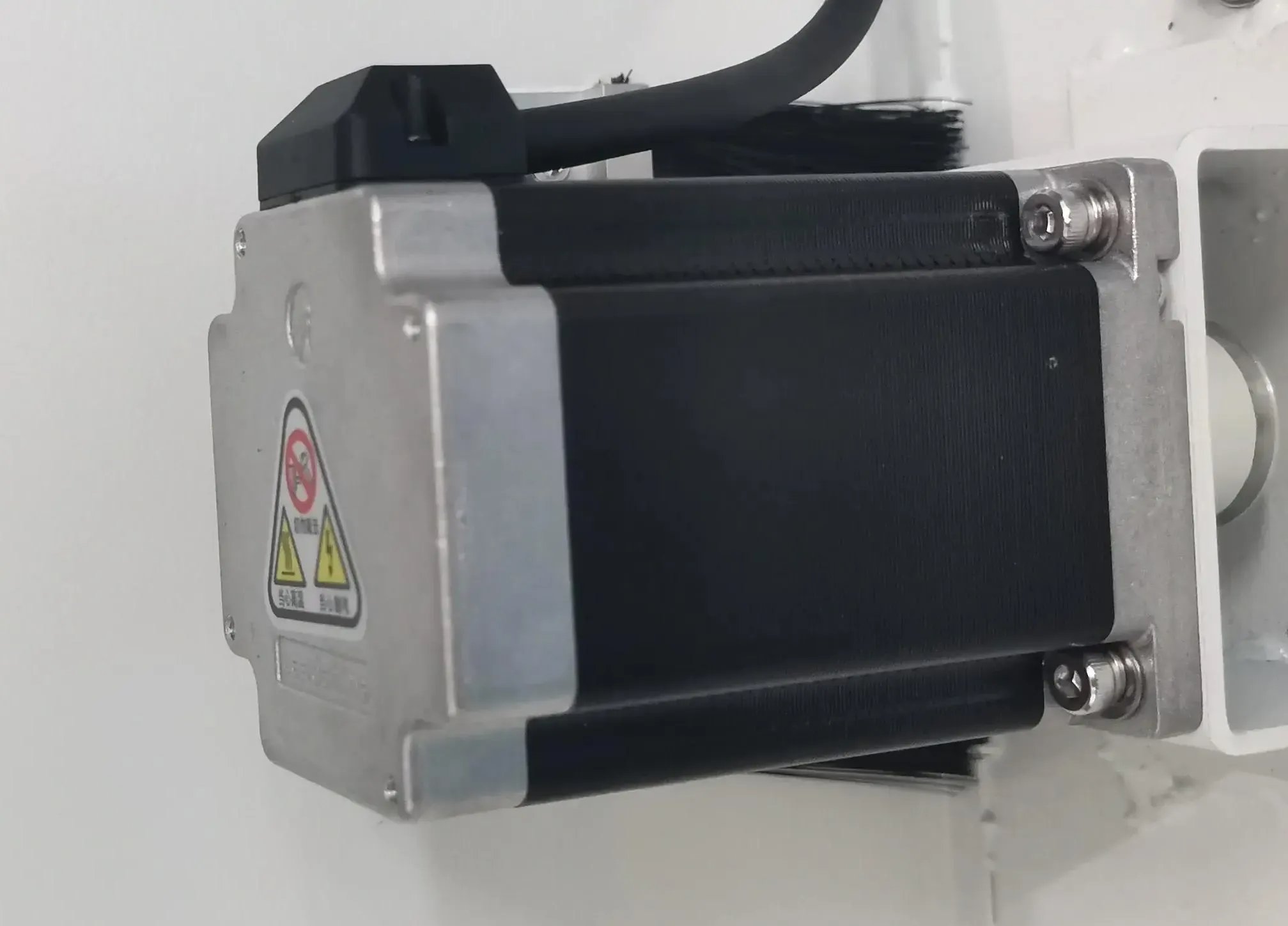 A picture of a Z-axis motor in motorized drive systems A picture of a Z-axis motor in motorized drive systems
