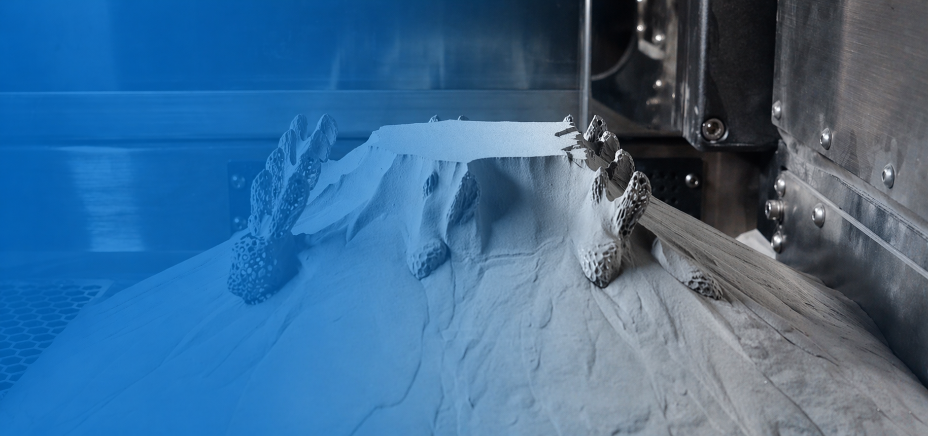 thunder-slm-175-metal-3d-printer-printing-complex-metal-part.png