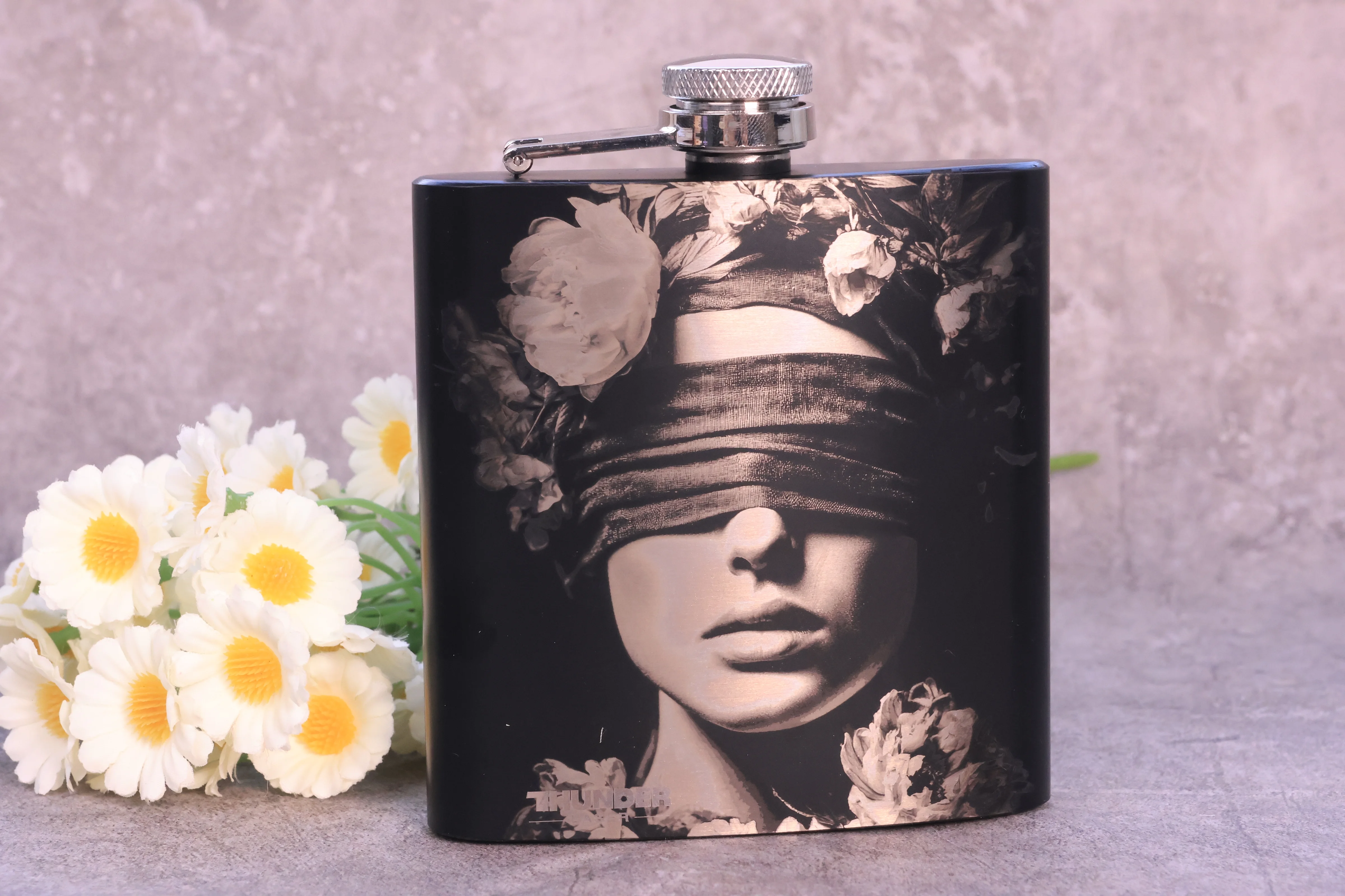 laser mark photo on metal jug laser mark photo on metal jug
