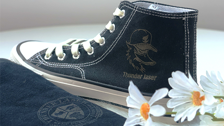 Shoe Engvaing Sample of Titan